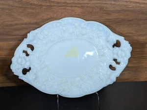 Milk Glass Jinny Lind Fostoria tray - Picture 1 of 9
