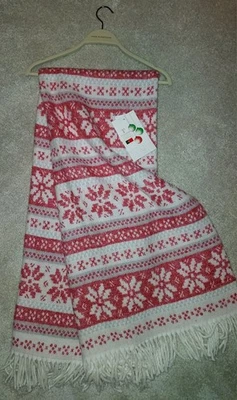 Nordic Scandinavian Snowflake Throw Blanket Red Reversible 50 x 70 NWT - Image 1 of 4