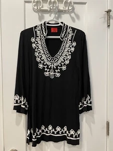 V Cristina schönes Blusentop schwarz mit weißer Stickerei US Größe M - Bild 1 von 7