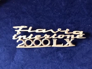 LANCIA FLAVIA INIEZIONE 2000 LX SIGLA SCRITTA EMBLEMA FREGIO STEMMA METALLO 4PZ. - Picture 1 of 4