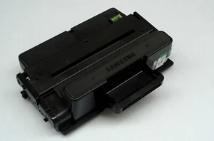 orig. Samsung MLT-D205E Toner schwarz - Bild 1 von 1
