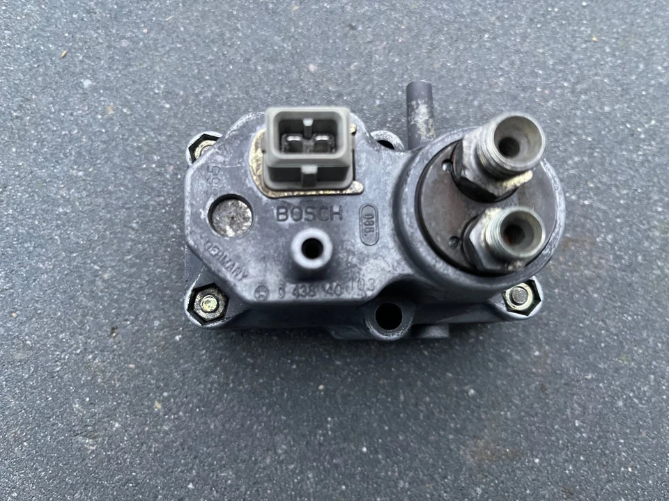 MERCEDES BENZ  R107  280SL  W123  W126 , WARM  UP  REGULATOR  WUR 0438140103 - Image 1 of 3