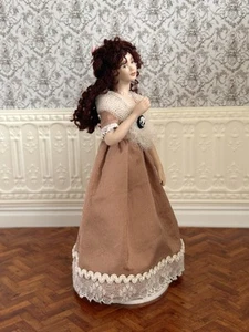 Dolls house 1/12 scale beautiful porcelain doll named Cathy (Wuthering heights). - Imagen 1 de 4
