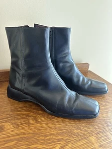 Andre Assous Lederstiefel eckige Zehenpartie schwarz Größe 8 flach niedriger Absatz gebraucht, in einwandfreiem Zustand - Bild 1 von 17