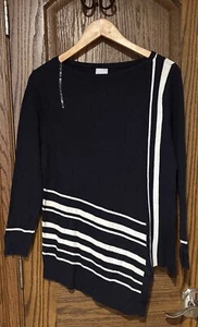 Neu mit Etikett Chicos Tunika-Pullover mit asymmetrischem Saum Gr. 1 – marineblau modern gerippt Oberteil - Bild 1 von 3