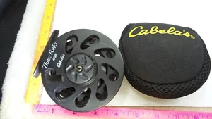 Cabelas Three Forks 4/5/6 Wt Fliegenrolle mit Fliegenschnur und Stoffkoffer - Bild 1 von 3