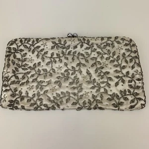 VTG Beaded Large Clutch 1960s Silver Vines Leaf Pattern Evening Cocktail Wedding - Picture 1 of 13