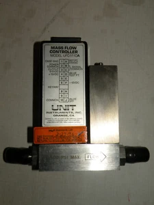 UNIT UFC-1110A Regolatore di flusso di massa 10 SLM NH3 - Foto 1 di 7