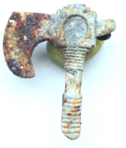 WWII WW2 German Third Reich Patriotic Badge ''AXE'' - Foto 1 di 3