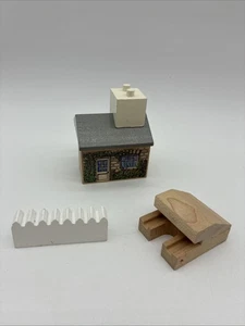 Thomas Holzeisenbahn selten Vintage 90er Thomas kommt ins Frühstückshaus komplett - Bild 1 von 8