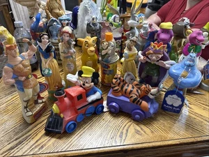 LOTTO 10 BOTTIGLIE VUOTE BAGNO BOLLE MODERNO VINTAGE ALCUNE RARE DISNEY film ecc - Foto 1 di 23