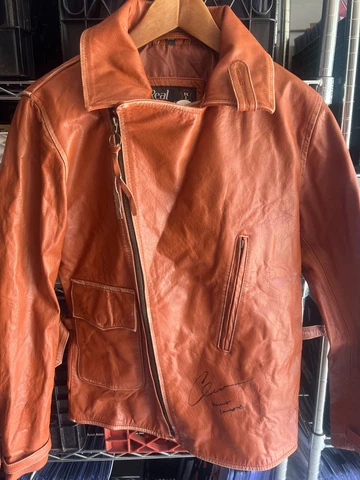 CAPTAIN AMERICA FIRST AVENGER LEATHER JACKET SIGNED BY CHRIS EVANS INSCRIBED JSA Cover