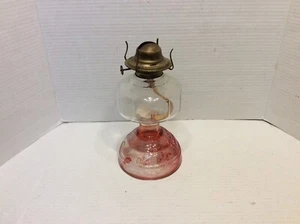 Vintage Risdon P&A USA Kerosene Glass Oil Lamp - Picture 1 of 7