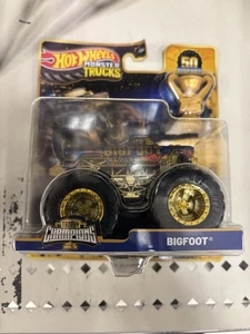 2025 HOT WHEELS MONSTER TRUCKS BIGFOOT 50TH ANNIVERSARY TROPHY CHAMPIONS VHTF - Picture 1 of 2