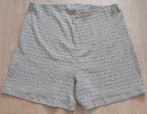 Shorts H&M MAMA Umstandsmode Elastische Bequem Gr.M/L Beige NEU - Bild 1 von 4