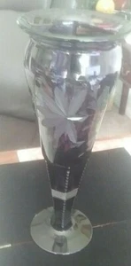 Antique Vase, Brilliant Cut Purple Glass, Deep Intaglio Leaf Motif, 19th Century - Picture 1 of 6