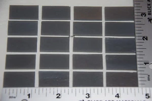 0136.30- 20 DECO GRAY 1/2" x 1" THIN BULLSEYE GLASS 90 COE TESTED COMPATIBLE - Picture 1 of 1
