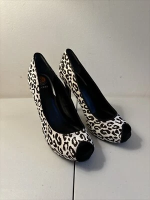 Tacones de aguja Guess dedos abiertos blanco y negro talla 8,5 M tacones súper altos de cuero Foto 1 de 4