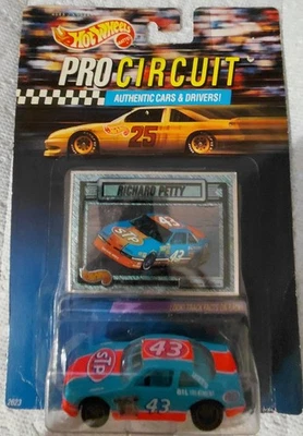 RICHARD PETTY. "HOT WHEELS". ¡Circuito profesional 1992!  SIN ABRIR. Foto 1 de 4