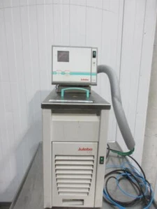 Julabo F25 HD Digital Refrigerated / Heated Recirculating Water Bath -28 to 200C - Picture 1 of 22