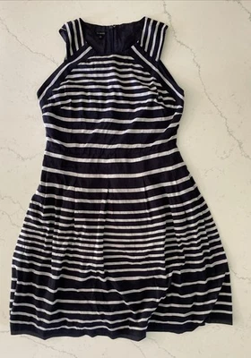 Vestido para mujer Talbots mediano azul marino blanco a rayas elegante calce acampanado bolsillos Foto 1 de 4