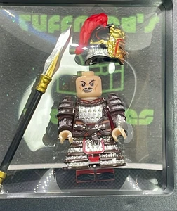 IMPORTAZIONE PERSONALIZZATA Brick Man LEGO ROMANCE OF THE 3 KINGDOMS #8 Minifigure Deluxe - Foto 1 di 16