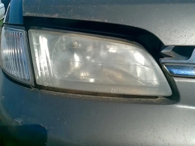 Passenger Right Headlight Fits 98-99 Nissan Altima OEM - Image 1 of 4