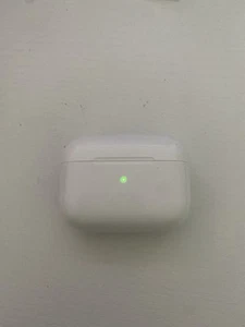 AirPod Pro 1st Generation - Picture 1 of 5