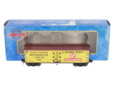Atlas 6718-2 O Gauge Atlantic & Pacific Woodside Refrigerator Car #3901 (3-Rail) - Image 1 of 4