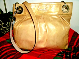 Coach Ashley No. F17953 Lovely Medium Metallic Gold Patent Leather Crossbody EUC - Picture 1 of 15