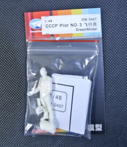 Dream Model 1/48 Mikoyan-Gurevich MIG-21/23TRU CCCP Pilot Vol.3 - Picture 1 of 1