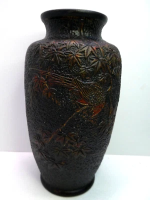ANTIQUE JAPANESE POTTERY EMBOSSED PAINTED DECO MANTLE VASE BIRD IN ELM TREE - image 1 of 4