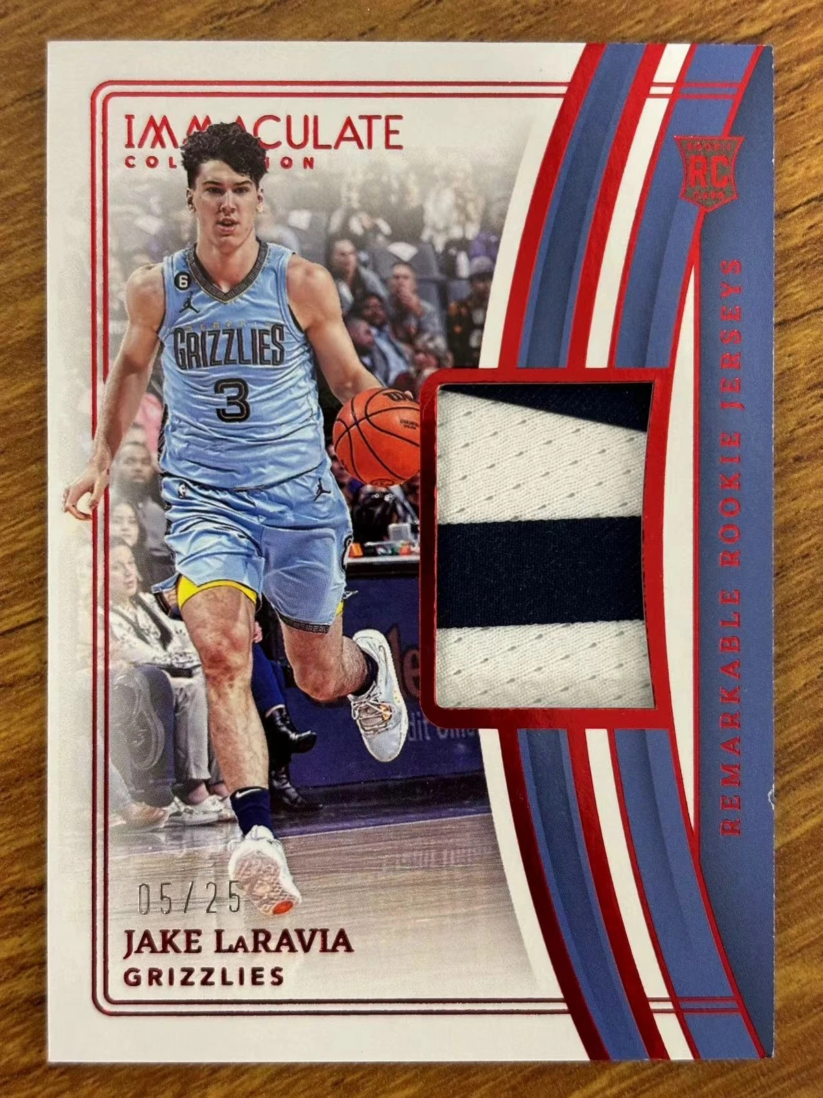 22-23 Panini Immaculate Jake LaRavia Remarkable Rookie Jerseys Red 05/25 CTF