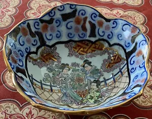 Vintage Porcelain medallion scalloped edge bowl, Gilded, Chinese origin - Picture 1 of 5