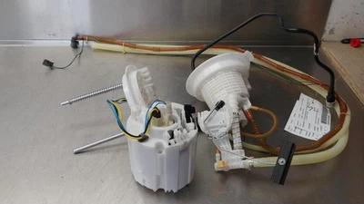 Bombas de combustible izquierda y derecha Dodge Challenger SRT Hellcat 2018-2021 OEM Foto 1 de 4