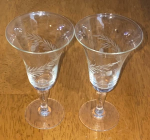 Cordial Etched Glasses Set Of 2 - Picture 1 of 3