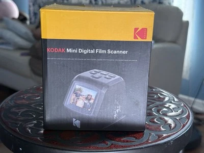 KODAK Mini Digital Film & Slide Scanner â€“ Converts 35mm, 126, 110, Super 8 & 8 - Image 1 of 4