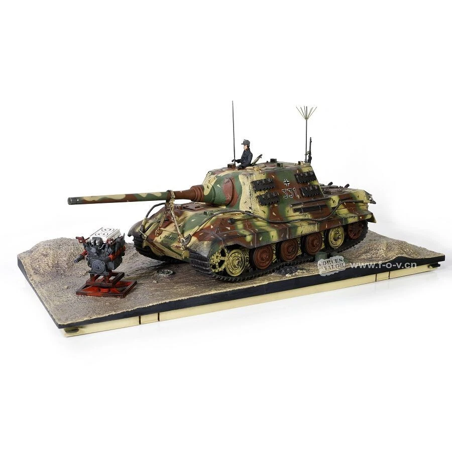 FOV Forces Of Valor 801024A 1/32 German Tank Destroyer SD.KFZ.186, Jagdtiger - Image 1 of 4