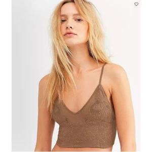 Free People Candy Sand Laser Cut VNeck Rippenstrick nahtlose Bralette Größe M/L - Bild 1 von 6