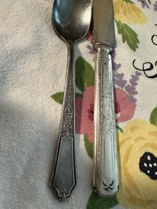 Lot 2pc Silverplated 1847 Rogers Brothers Antique 9.5” Knife Teaspoon Railway - Picture 1 of 22