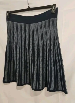 Mossimo Women's Pre-owned Size L Blue Multi-color Striped Knit Sweater Skirt - Image 1 of 4