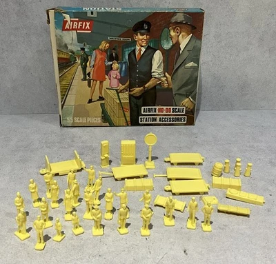 Figuras de modelismo ferroviario vintage Airfix calibre HO-OO y accesorios de estación Foto 1 de 4