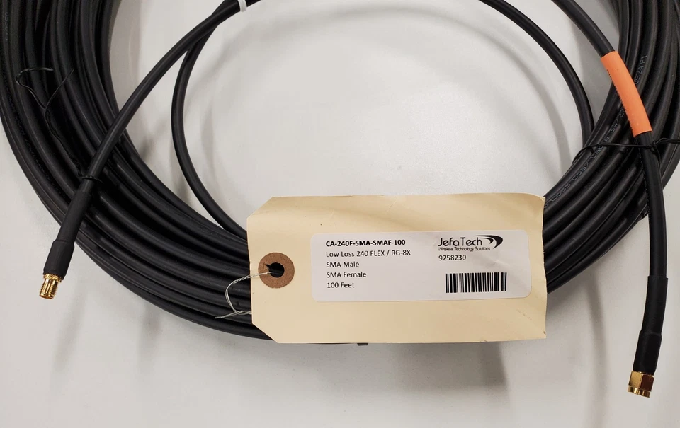 JefaTech Low Loss 240 Flex RG-8X SMA macho-mujer 100 pies CA-240F-SMA-SMAF-100 Foto 1 de 1