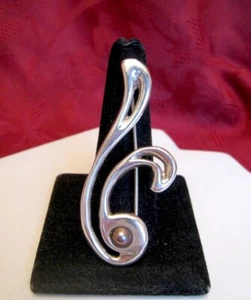VINTAGE SILVER PLATED LARGE MUSIC KEY PIN BROOCH 17.8 GRAMS - Picture 1 of 5