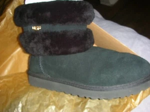 Koolaburra by UGG Dezi Short Black Womens size 8 Boots - Picture 1 of 3