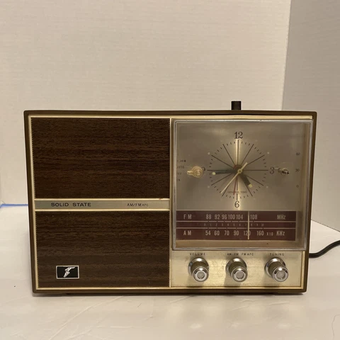 Vintage Ross Electronics Radio Solid State AM -FM AFC (Tested) GC6804 GOODYEAR Cover