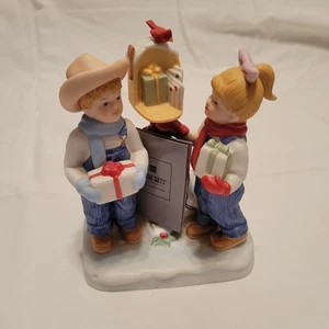 Denim Days Figurine Sharing The Joy Of Christmas 57064-04 Home Interiors In Box - Picture 1 of 9