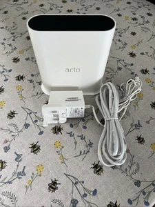 Unidad de estación base adicional Arlo VMB5000 Smarthub solamente (no incluye cámaras) blanco - Imagen 1 de 2
