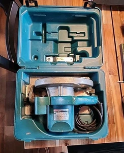Sierra circular con cable Makita 5007NB 7 1/4" con estuche - Imagen 1 de 9