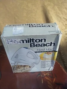 Weißer Hamilton Beach 6 Geschwindigkeiten Handmixer 250 W mit Snap-On Case 62682RZ  - Bild 1 von 13